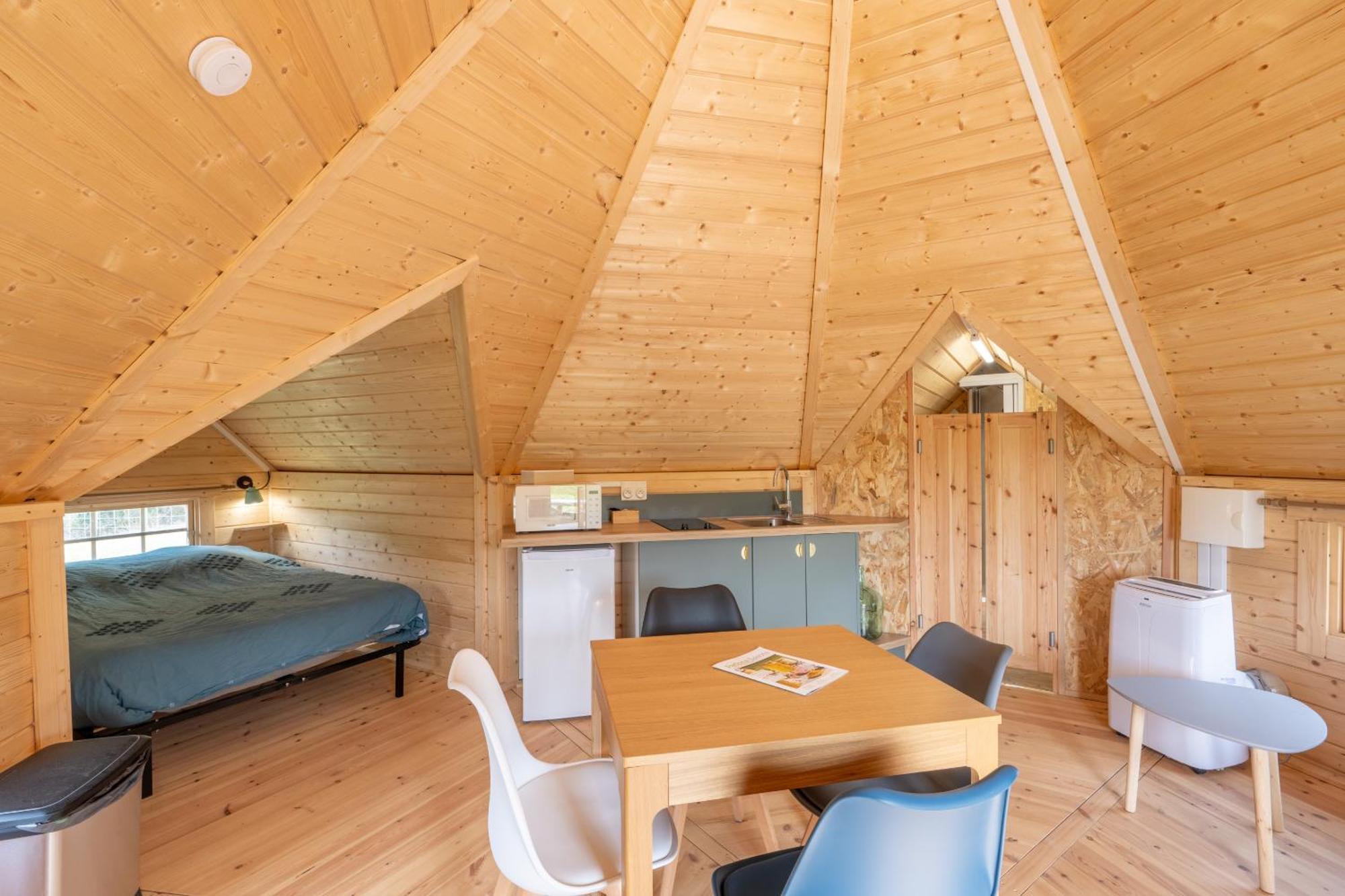 Logements Insolites A La Ferme - Yourte, Kota Ou Pod Farbus ห้อง รูปภาพ
